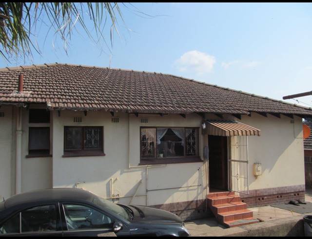 3 BEDROOM HOUSE FOR SALE IN SEA VIEW